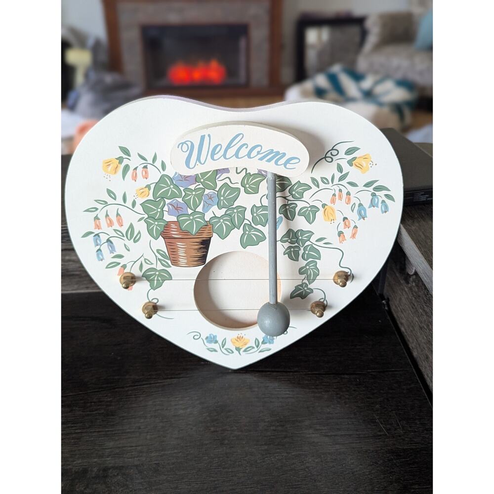 Heart-Shaped Wooden Floral Welcome Sign, Painted Hanging 1988 Cottagecore